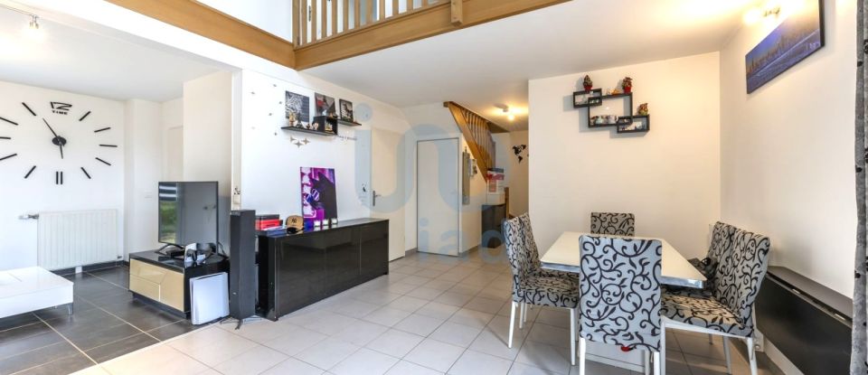 Maison 5 pièces de 93 m² à Moissy-Cramayel (77550)