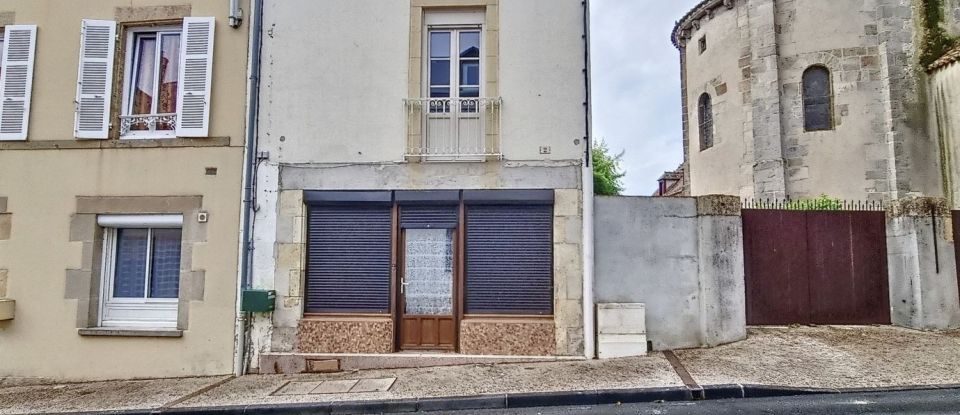 Maison 4 pièces de 83 m² à Lucenay-lès-Aix (58380)
