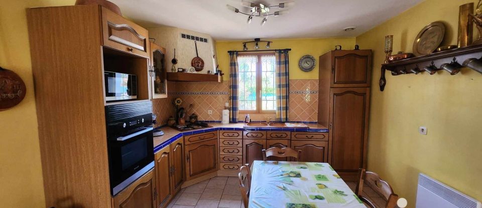 Traditional house 3 rooms of 74 m² in Le Luc (83340)