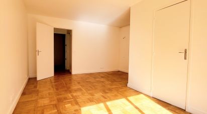 Apartment 1 room of 31 m² in Paris (75015)