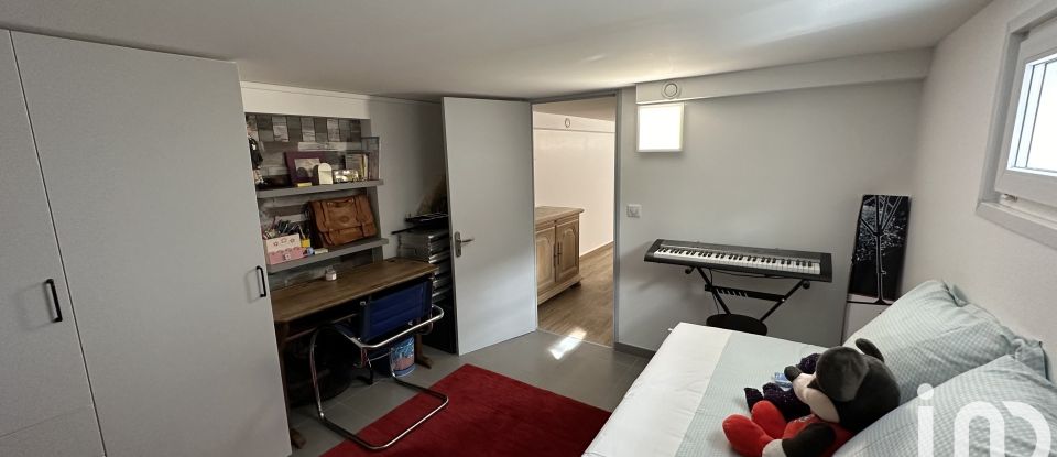 Maison 7 pièces de 135 m² à Corbeil-Essonnes (91100)