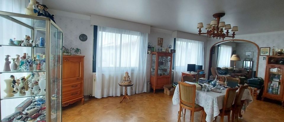 House 7 rooms of 221 m² in - (85340)
