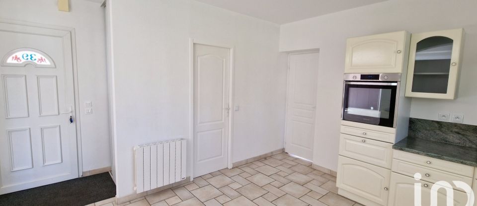 Traditional house 4 rooms of 130 m² in Breuillet (17920)