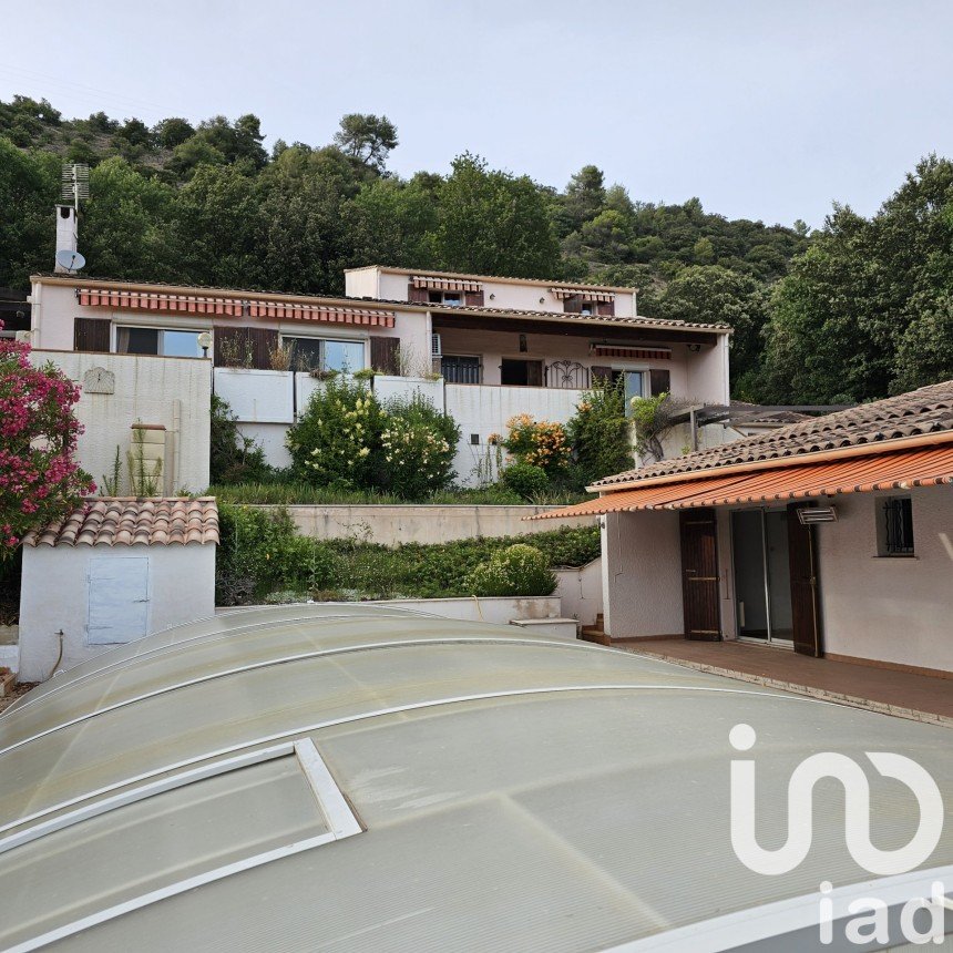 Traditional house 8 rooms of 227 m² in Oraison (04700)