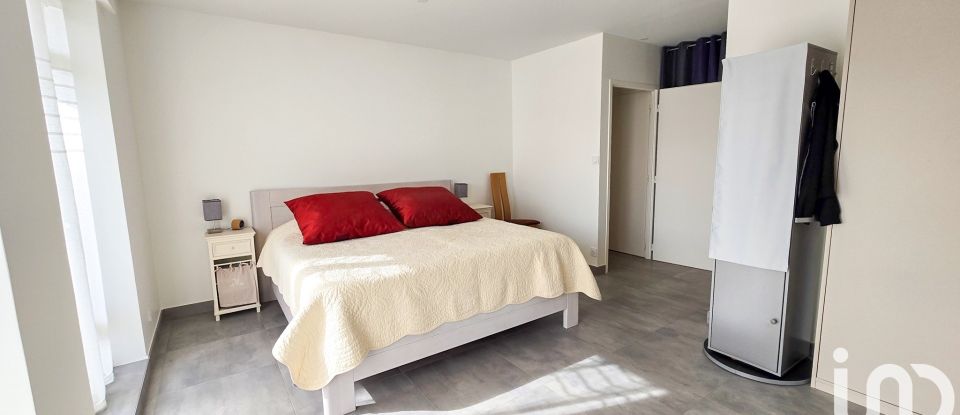 Apartment 3 rooms of 99 m² in Divonne-les-Bains (01220)