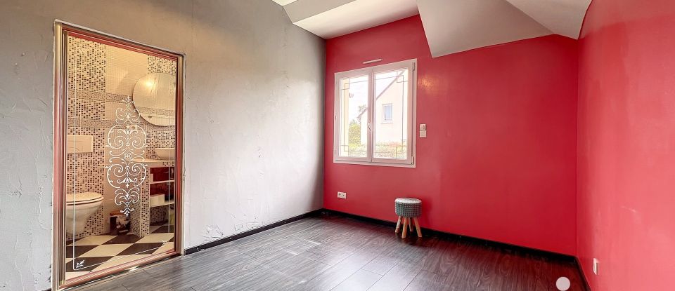 Maison 5 pièces de 121 m² à Louverné (53950)
