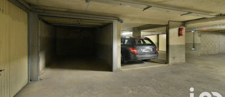 Parking/garage/box de 14 m² à Issy-les-Moulineaux (92130)