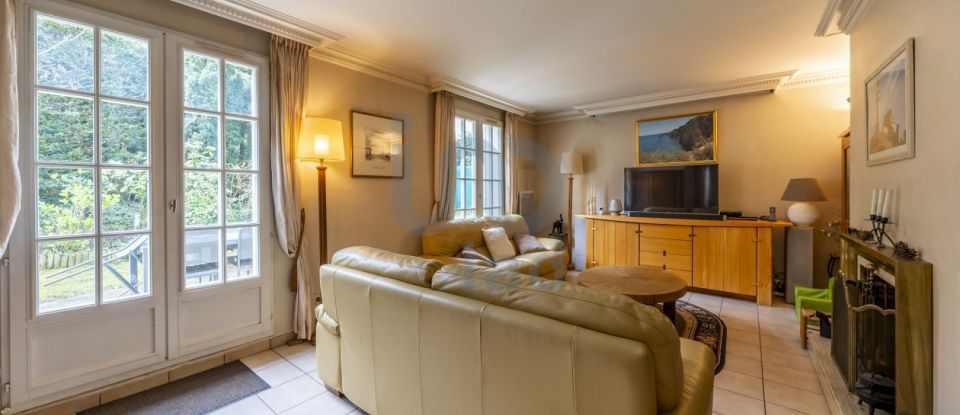 House 5 rooms of 110 m² in Sucy-en-Brie (94370)