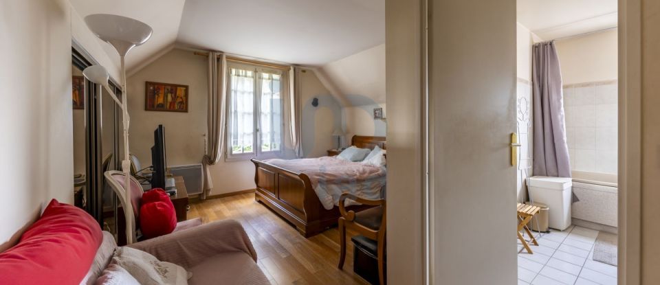 Maison 5 pièces de 110 m² à Sucy-en-Brie (94370)