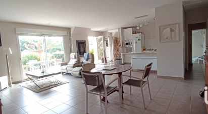 House 4 rooms of 106 m² in Ollioules (83190)
