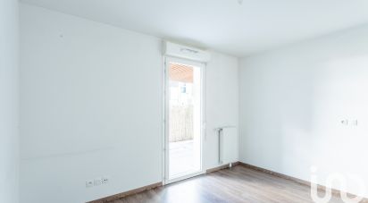 Appartement 2 pièces de 46 m² à Bordeaux (33000)