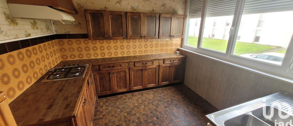 Traditional house 4 rooms of 76 m² in Noyon (60400)