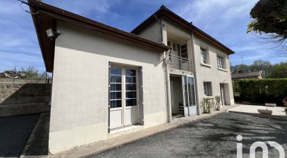 Maison traditionnelle 6 pièces de 104 m² à Lanquais (24150)