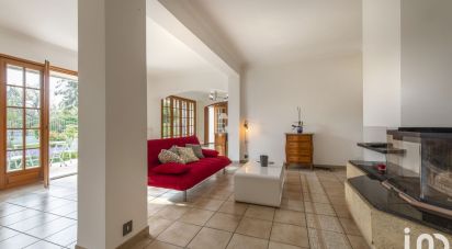 Maison traditionnelle 7 pièces de 170 m² à Moret Loing et Orvanne (77250)