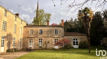 Mansion 12 rooms of 517 m² in Luçon (85400)