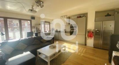 Apartment 3 rooms of 63 m² in Lille (59000)
