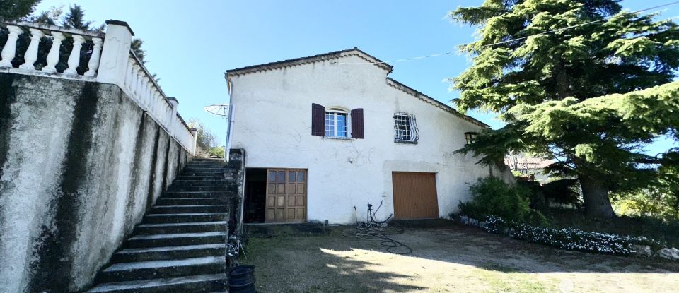 Traditional house 8 rooms of 190 m² in Pernes-les-Fontaines (84210)