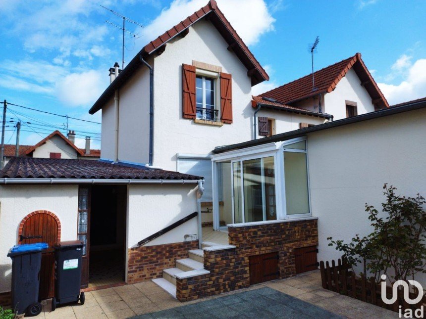 Vente Maison 84m² 4 Pièces à Nanteuil-lès-Meaux (77100) - Iad France