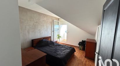 Apartment 4 rooms of 77 m² in Saint-Denis (97490)
