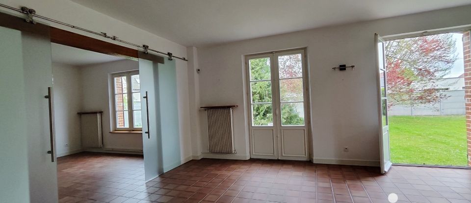 House 8 rooms of 259 m² in Sarry (51520)