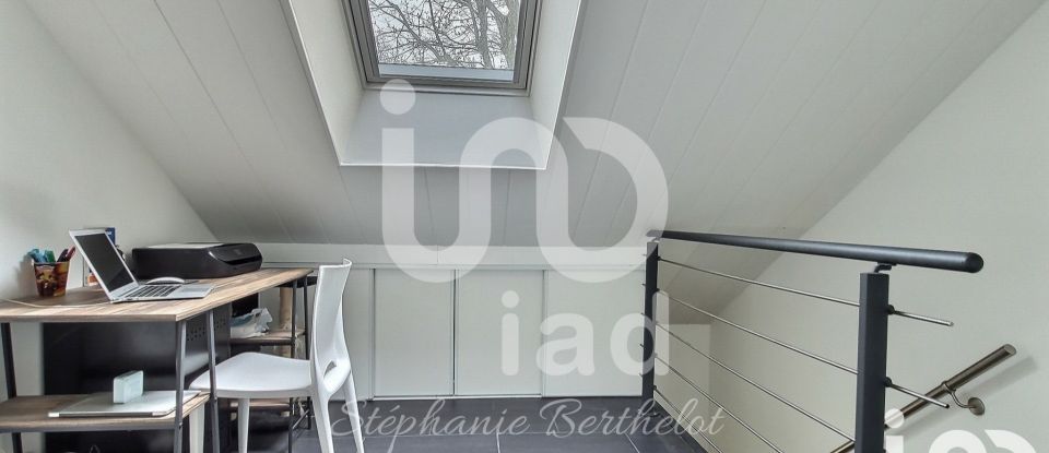 House 4 rooms of 90 m² in Claye-Souilly (77410)