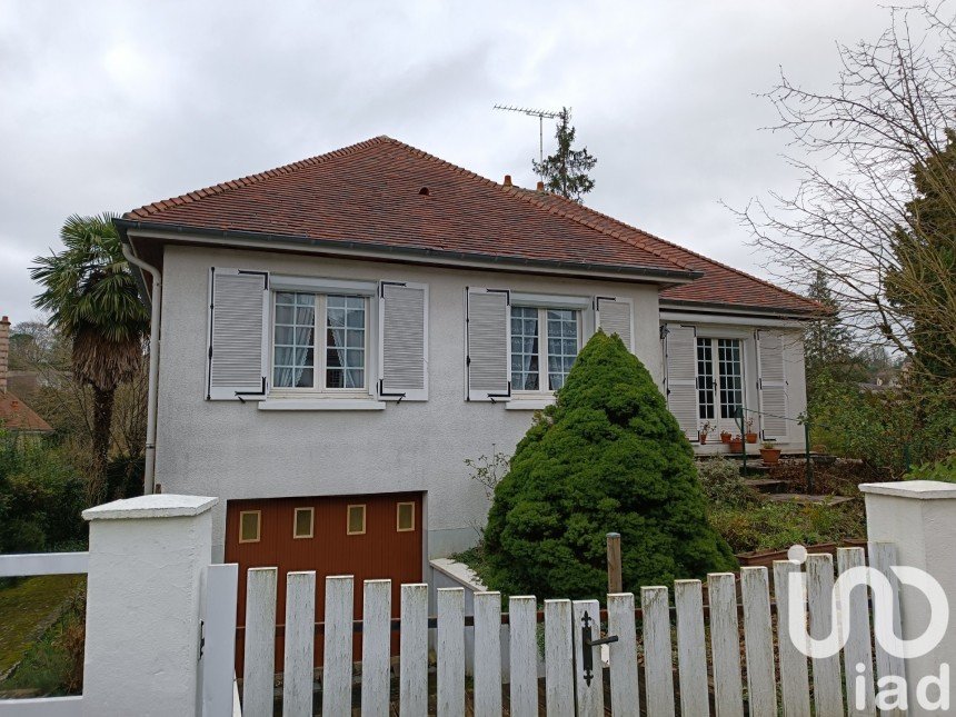 Maison traditionnelle 4 pièces de 78 m² à Loches (37600)