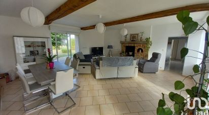 House 7 rooms of 220 m² in Maulévrier (49360)
