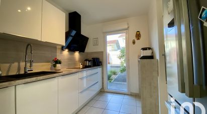 House 4 rooms of 96 m² in Prévessin-Moëns (01280)