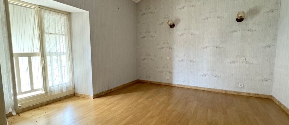 House 6 rooms of 150 m² in Palaiseul (52600)