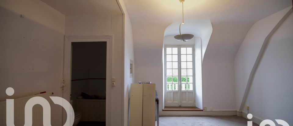 Longère 5 pièces de 156 m² à Saint-Maurice-sur-Fessard (45700)
