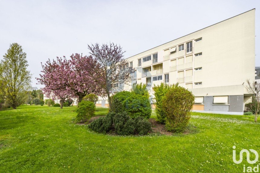 Vente Appartement 68m² 3 Pièces à Chevilly-Larue (94550) - Iad France