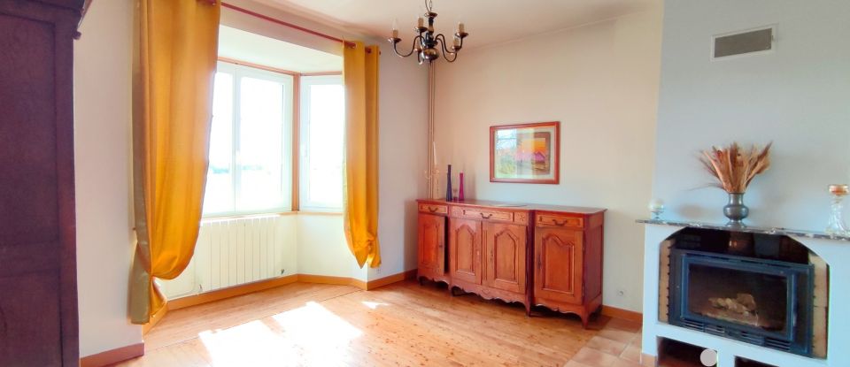 Traditional house 5 rooms of 118 m² in Ussel (19200)