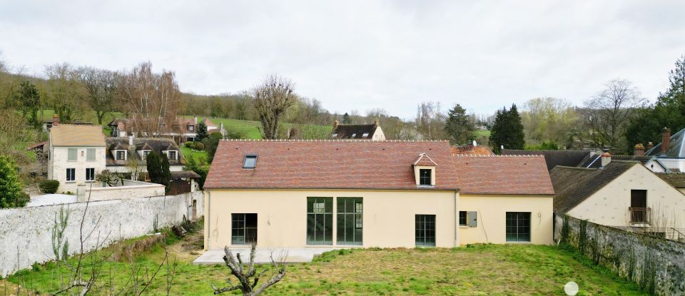 House 6 rooms of 237 m² in Haravilliers (95640)