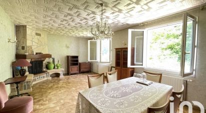Maison traditionnelle 6 pièces de 101 m² à Faverelles (45420)