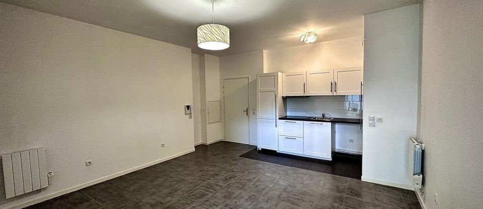 Appartement 2 pièces de 45 m² à Le Plessis-Robinson (92350)