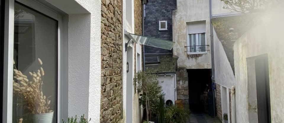 Town house 4 rooms of 106 m² in Vannes (56000)