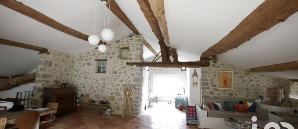 Farm 15 rooms of 500 m² in Saint-Nazaire-le-Désert (26340)