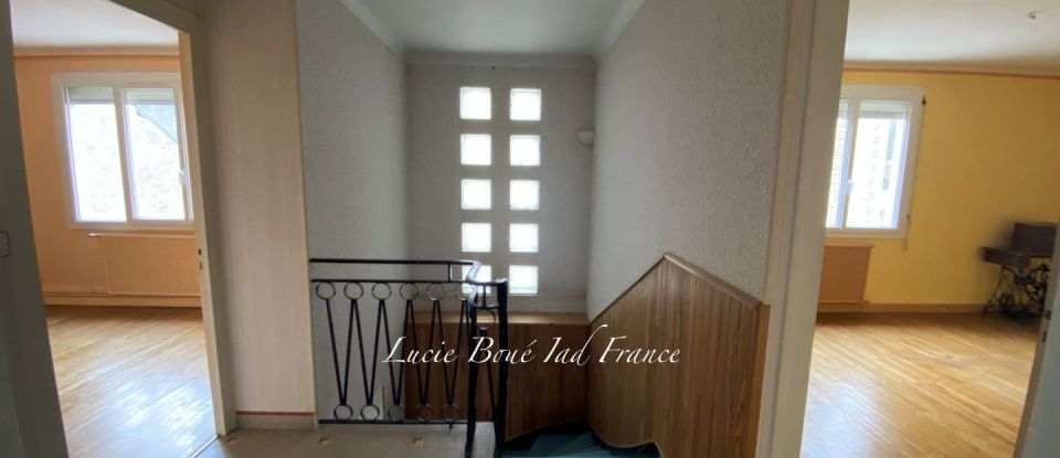 Maison 7 pièces de 135 m² à Sainte-Pazanne (44680)