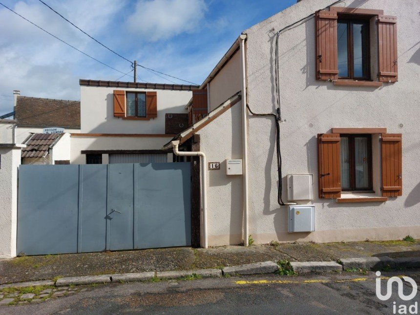 Vente Maison 69m² 4 Pièces à Villeneuve-la-Guyard (89340) - Iad France