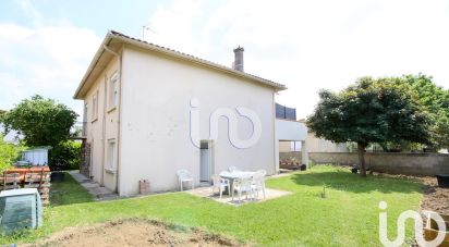 Traditional house 5 rooms of 155 m² in Castelginest (31780)