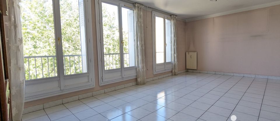 Apartment 4 rooms of 71 m² in Aix-en-Provence (13090)