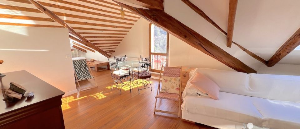 Appartement 3 pièces de 54 m² à Saint-Martin-Vésubie (06450)
