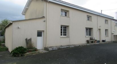 Maison 5 pièces de 120 m² à Cirières (79140)