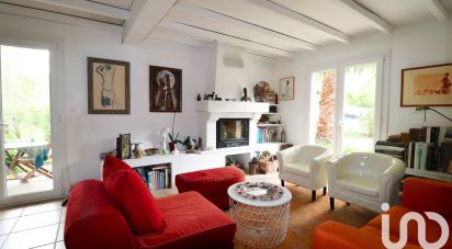 Maison traditionnelle 6 pièces de 163 m² à Mouguerre (64990)