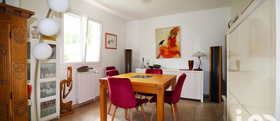 Traditional house 6 rooms of 163 m² in Mouguerre (64990)