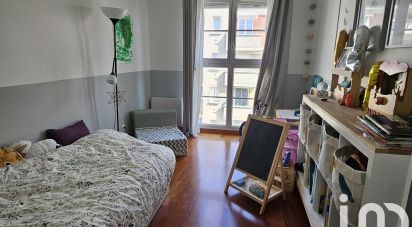 Apartment 4 rooms of 77 m² in Aubervilliers (93300)