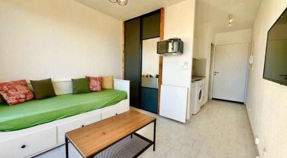 Apartment 1 room of 16 m² in Nîmes (30900)