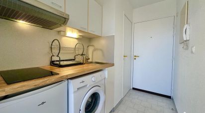 Apartment 1 room of 16 m² in Nîmes (30900)