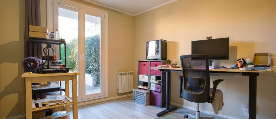 Apartment 4 rooms of 79 m² in Saint-Genis-Pouilly (01630)