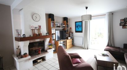 House 4 rooms of 90 m² in Plaisir (78370)